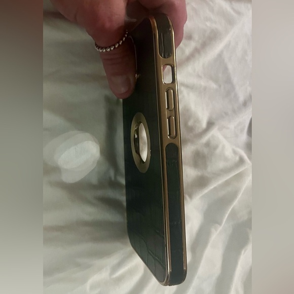 Black & Gold iPhone 13 Phone Case - Picture 6 of 10